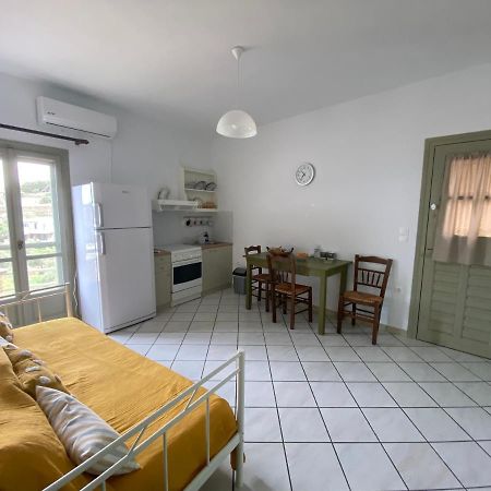 Apartamento Amnia Agios Romanos Exterior foto